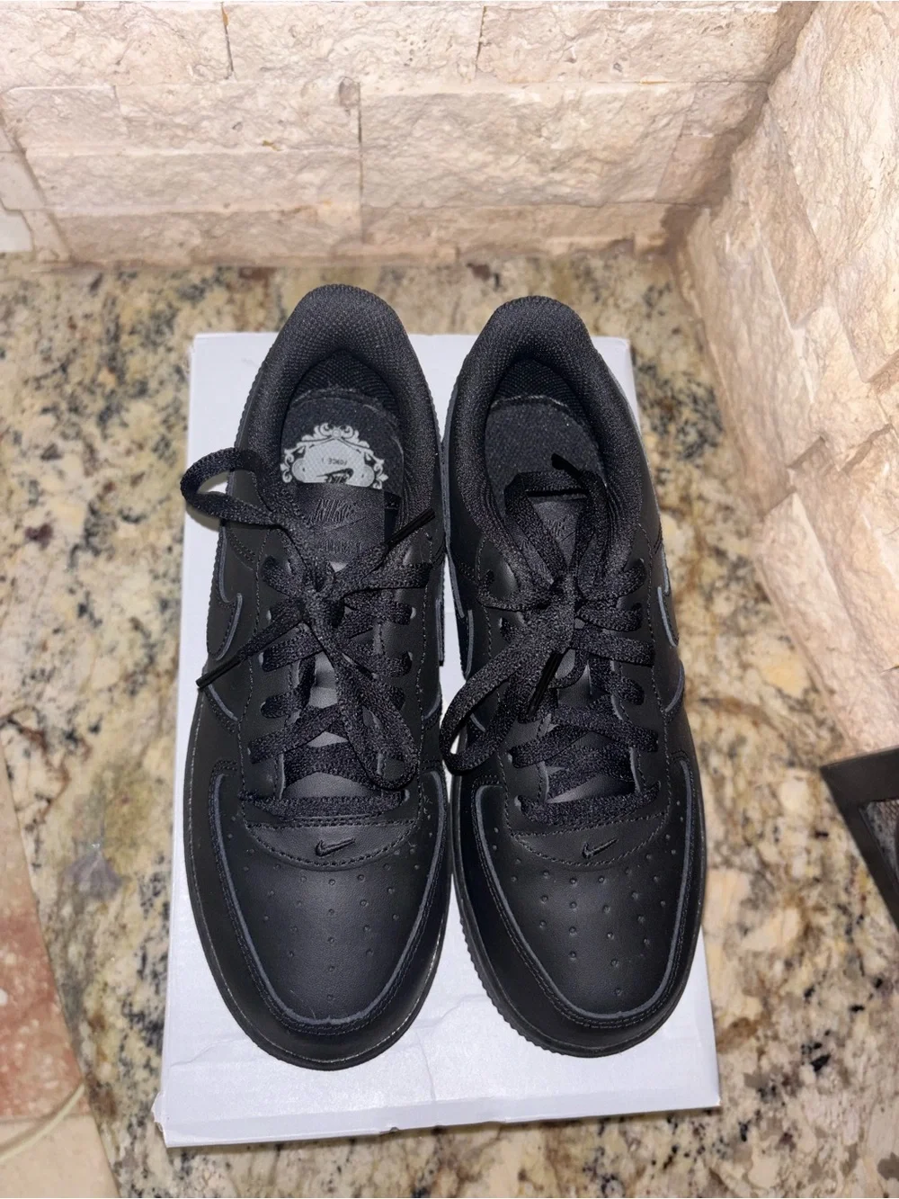Nike Black Low-Top Youth Sneakers